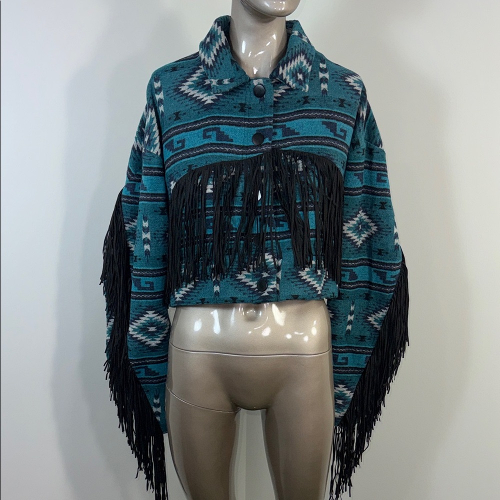 Nasty Gal Blue Southwest Aztec Cropped Fringe Detail Shacket Jacket L NWT